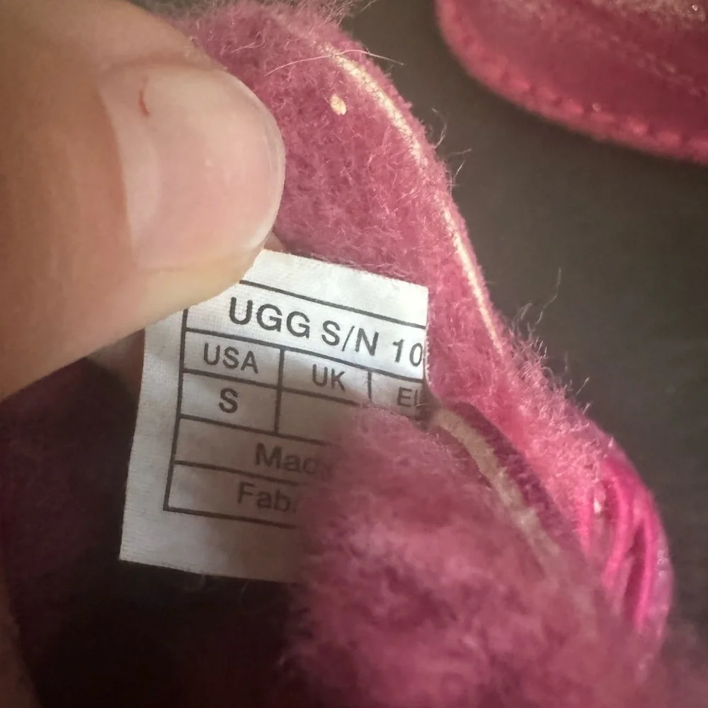 Ugg Australia baby boo pink glitter suede booties boots